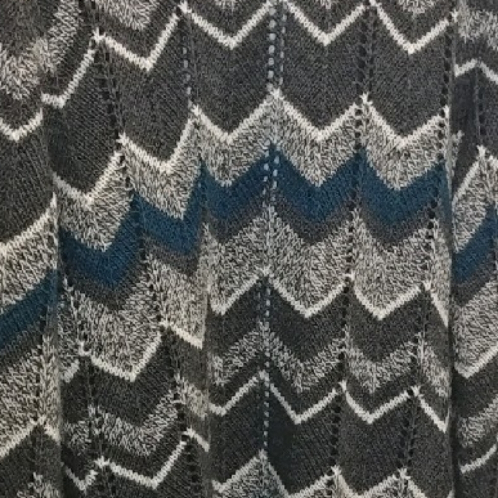 Chevron Patterned Cardigan - Picture 7 of 7